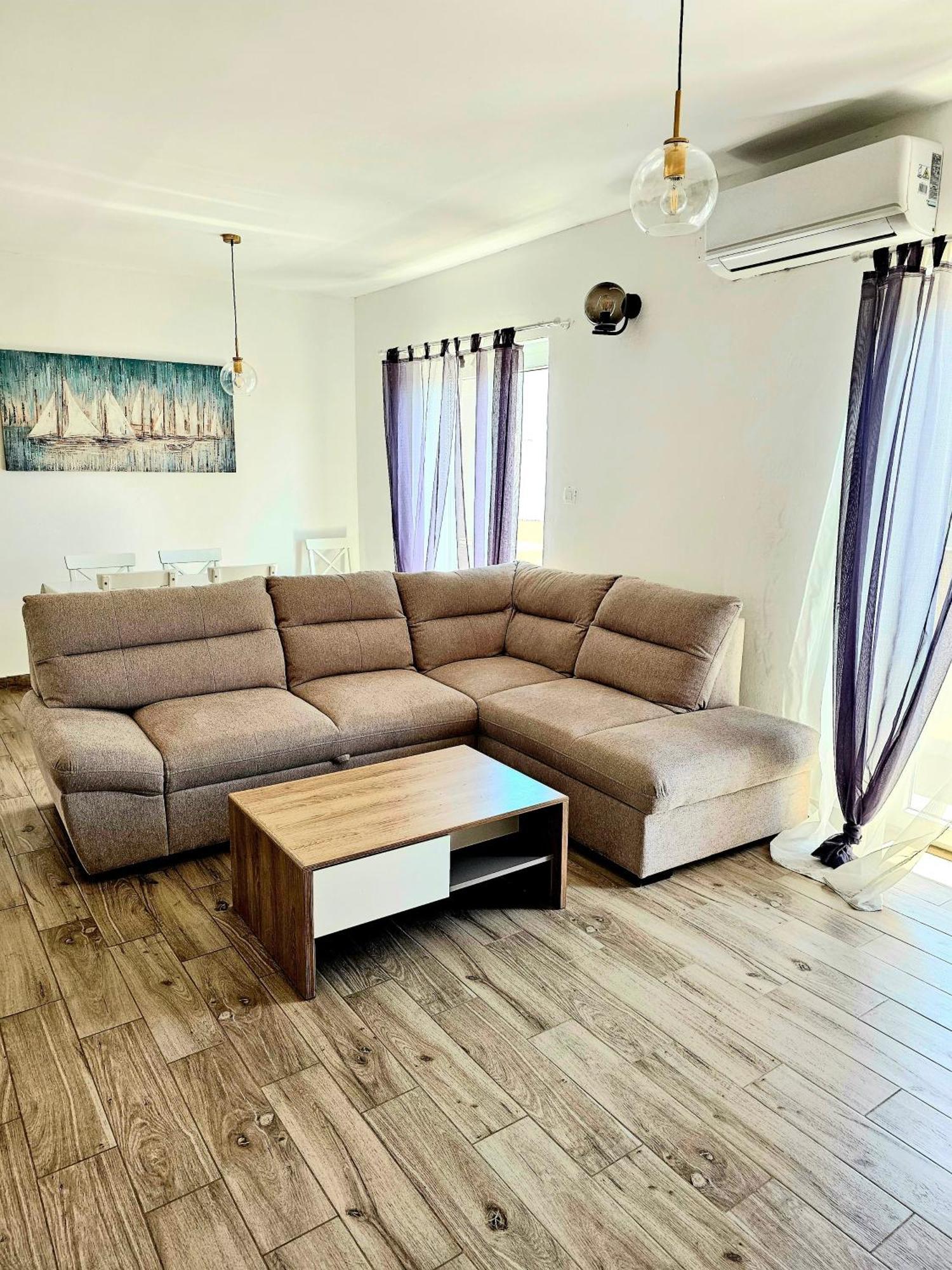Nina Apartment *